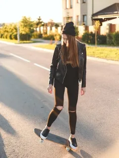 Stylish Athleisure Outfits: 7 Comfortable & Chic Ideas for US Fashion - Cover Image