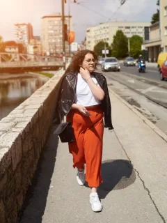 5 Casual Outfit Formulas That Work Every Time in 2025 - Cover Image