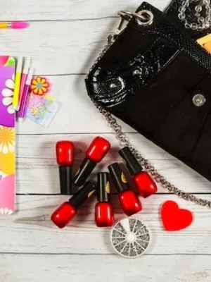 Best Budget Handbag Alternatives to Designer Brands (2025) - Cover Image