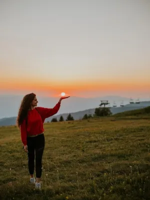 Unlock Your Inner Confidence: 7 Daily Affirmations for a Positive Mindset - Cover Image