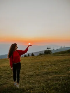 Unlock Your Inner Confidence: 7 Daily Affirmations for a Positive Mindset - Cover Image