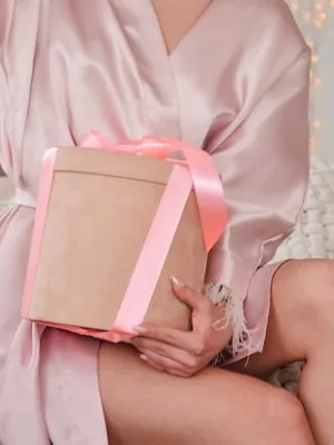 The Art of Gifting: Pairing Perfume with WePink Shein Outfits - Cover Image