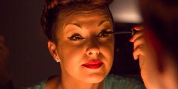 Is Your Makeup Aging You? 3 Mistakes to Avoid in 2025 - Cover Image