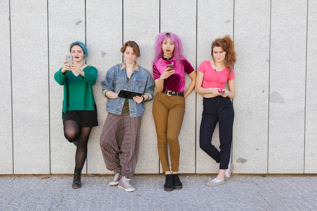 Casual Outfit Inspiration: Recreate 5 Celebrity Looks on a Budget