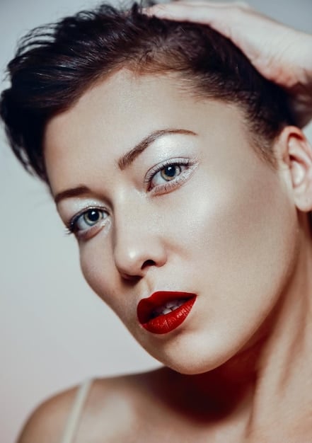 Achieve a Natural Makeup Look in Under 10 Minutes: 3 Simple Steps