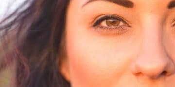 Transform Your Look: Brow Shaping & Filling for a Defined Face - Cover Image