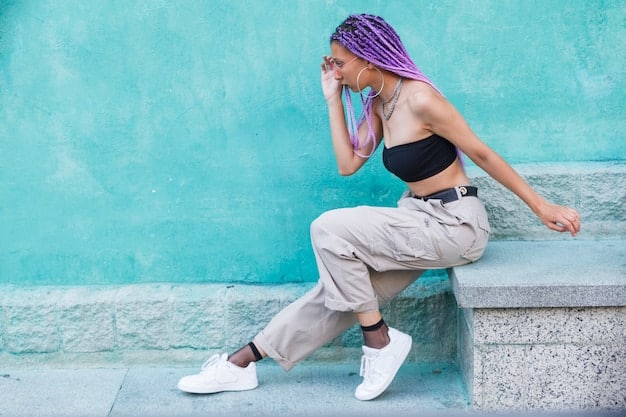 Y2K Fashion: Low-Rise Jeans & Crop Tops in 2025?